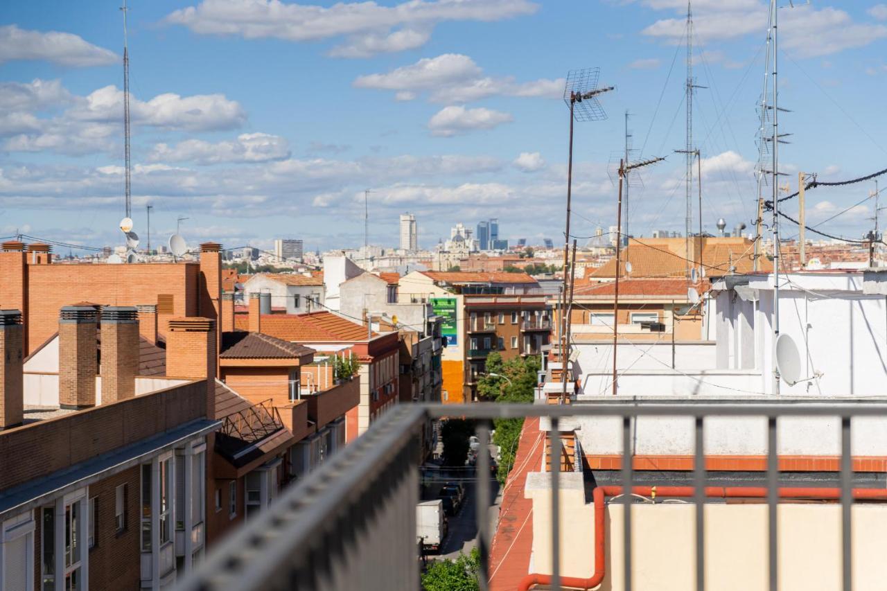 Atico Reformado En Madrid Rio Alquiler Temporal Apartment Exterior foto